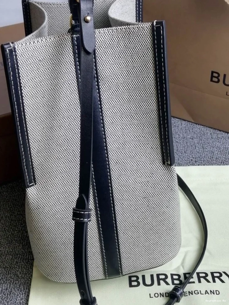 Bucket Unisex Burberry Bags 51757 0819